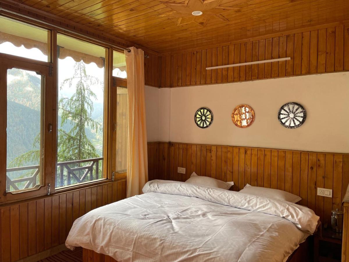 Freebird Nest 2 Stays & Cafe Jibhi Exterior photo